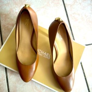 Michael Kors shoes 8.5
